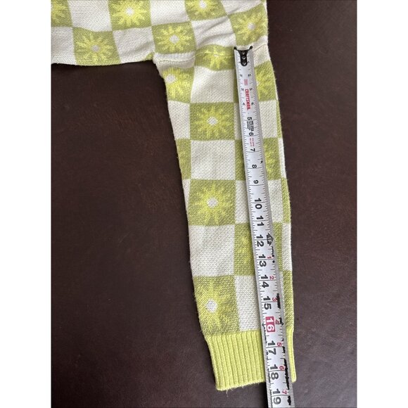 Madden NYC Womens XL Green & White Checkered V-Neck Sweater - Picture 9 of 9